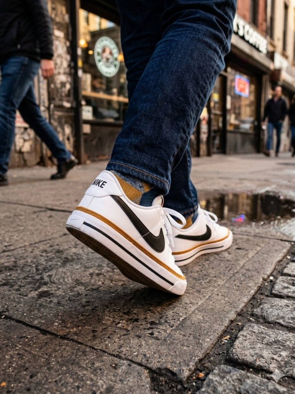 Nike Women’s White Sneakers with Mustard Trim  Size  7 boys